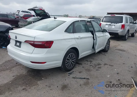 2021 Volkswagen Jetta 1.4T R-Line/1.4T S/1.4T Se z USA, uszkodzony, nr VIN 3VWC57BU3MM039043